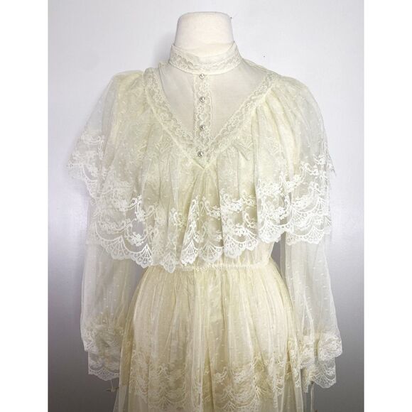 NWT VTG Cummings Victorian Lace Wedding Dress Romantic Intermission Length -flaw - Picture 3 of 13